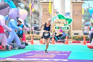 BIB: 501
                            <button type="button" onclick="openModal(24882965)" class="btn btn-primary btn-sm float-right btn-popup" data-toggle="modal" data-target=".modal-high-quality">
                        <i class="fas fa-shopping-cart"></i> Add to Cart
                    </button>
                                            <button type="button" onclick="isThisMe(24882965, true)" class="btn btn-success btn-sm float-right btn-popup btn-isme hidden" data-toggle="tooltip" data-placement="bottom" title="นี่คือรูปของคุณใช่ไหม คลิกที่นี่เพื่อเอาเข้าอัลบั้ม">
                        <i class="fas fa-plus"></i> Add to album
                    </button>
                    <button type="button" onclick="isThisMe(24882965, false)" class="btn btn-warning btn-sm float-right btn-popup btn-isnotme hidden">
                        <i class="fas fa-ban"></i> Remove from album
                    </button>